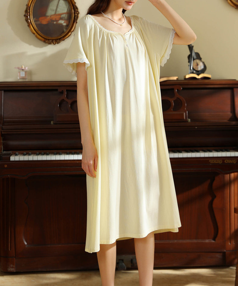 Short-sleeved long loose pajamas
