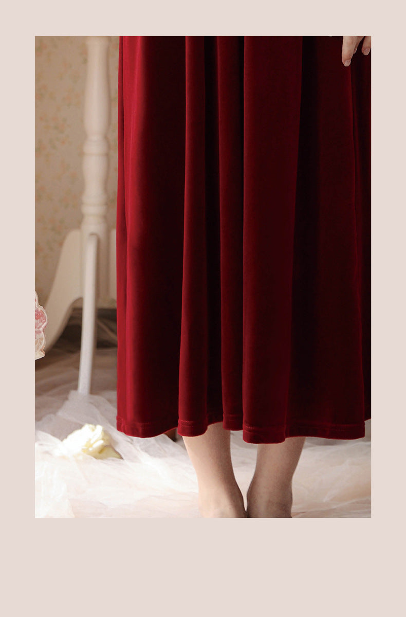 Long thick nightgown